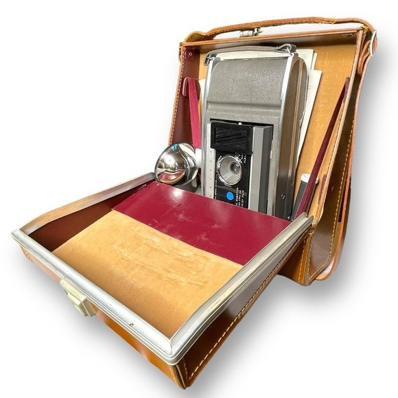 Vintage Polaroid Land Camera Model J66 Instant Photography w/ Case Untested - Picture 13 of 13